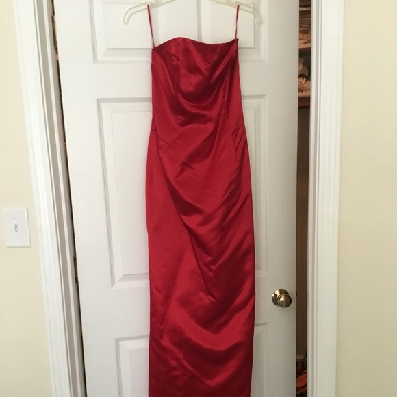 Lord and Taylor strapless red satin dress with train size 6 - Picture 1 of 3